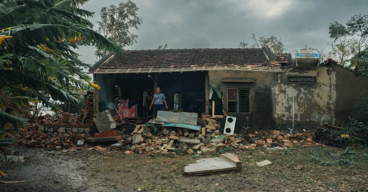 Cover Image for Does Homeowners Insurance Cover Fence Damage From Storms?