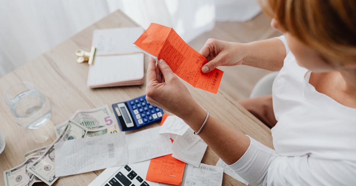 Cover Image for How Much Life Insurance Do You Need in Your 30s With a Growing Family?