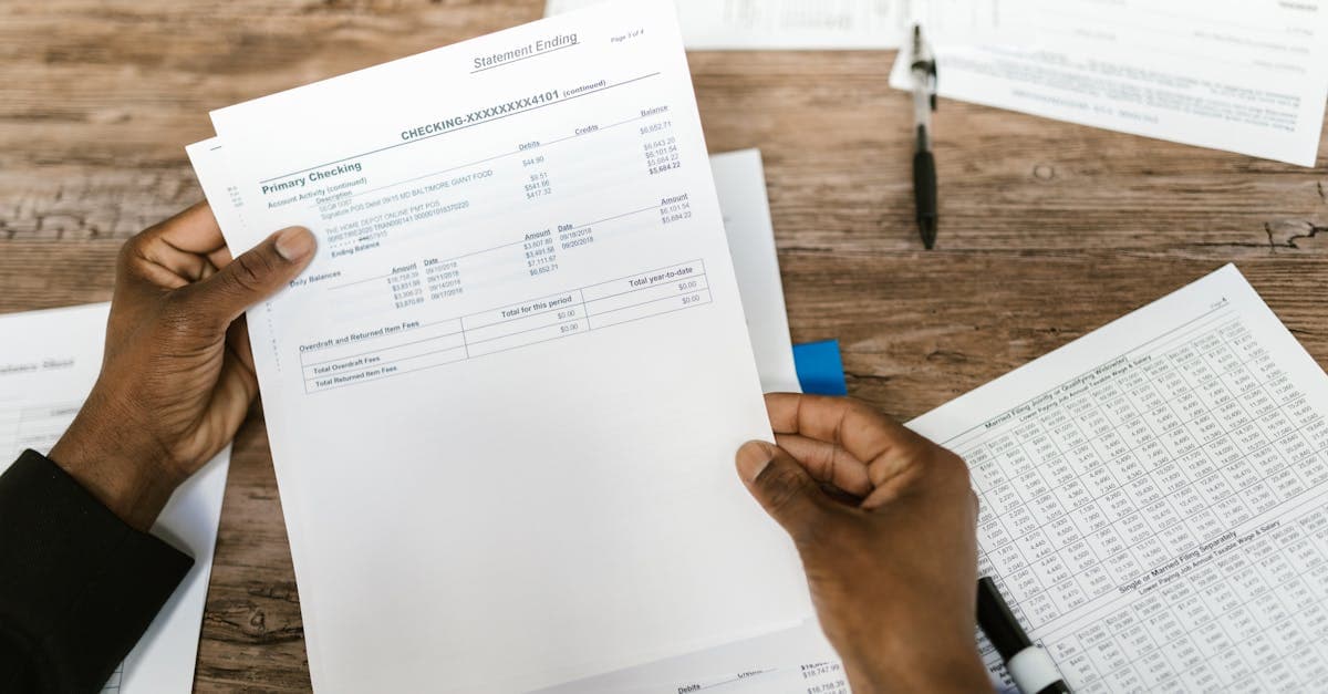 Cover Image for Using Life Insurance Loans for Emergency Expenses: Pros and Cons