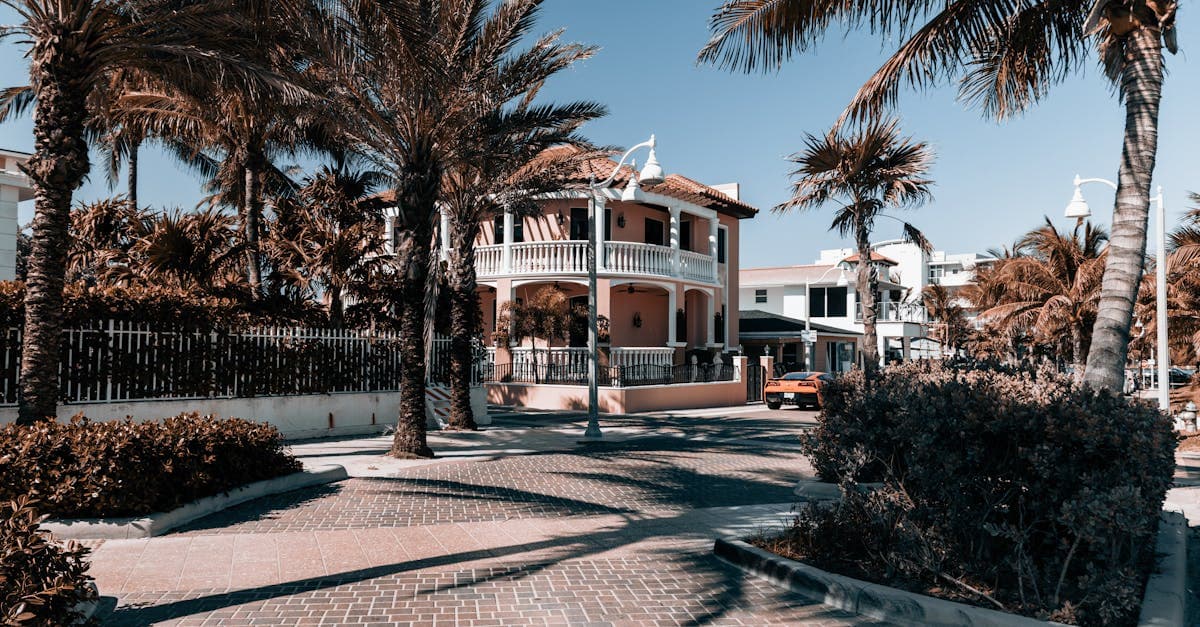 Cover Image for What Does Replacement Cost Mean on a Florida Homeowners Policy?